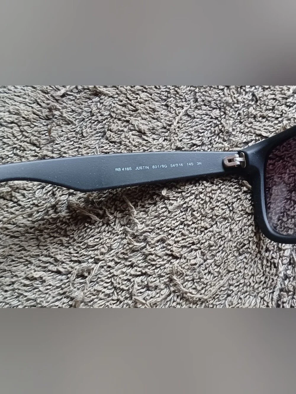 AUTHENTIC RAY-BAN JUSTIN CLASSIC ( UNISEX )